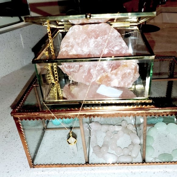 10k Gold, Cryatal Quartz Chakra Necklace - Picture 4 of 8